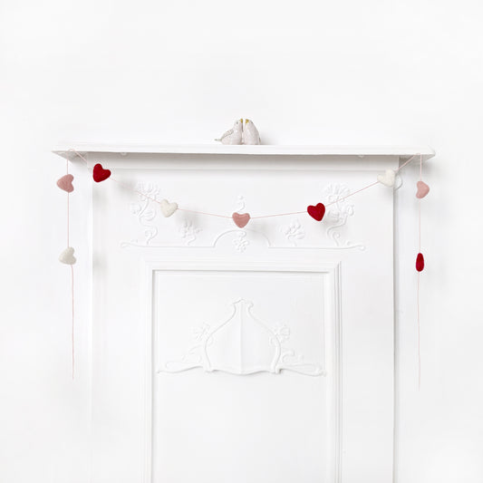 Handmade Felt Heart Garland - 155cm Bella & The Moon (Handmade Gifts and Stationery)